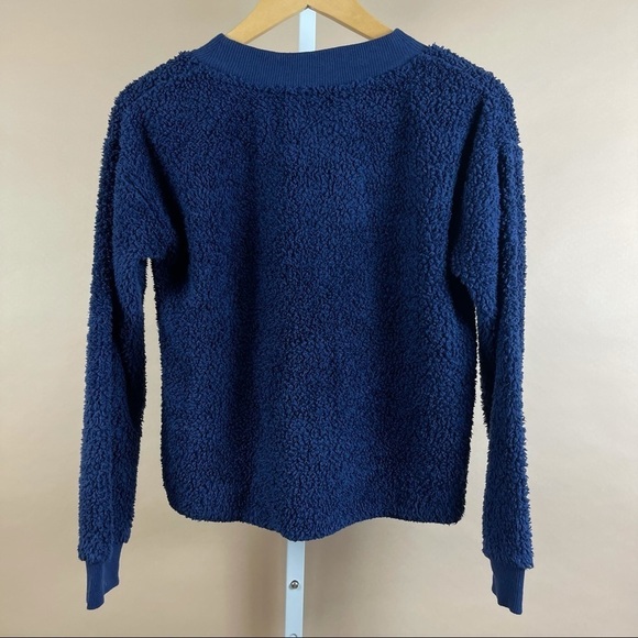 Harry Potter Small Sherpa Hogwarts Crest Pullover Sweatshirt Teddy Faux Fur - Picture 2 of 8